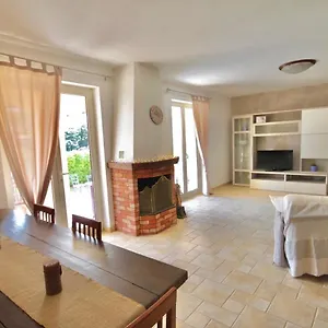 https://agriturismo-fattoria-attiva-di-bigio-mauro.hotelitalianriviera.com