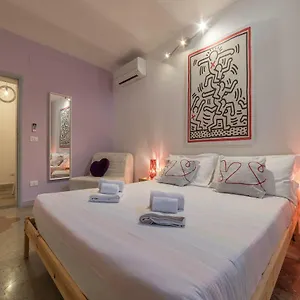 https://harings-apartment-in-monti.it-romehotels.com